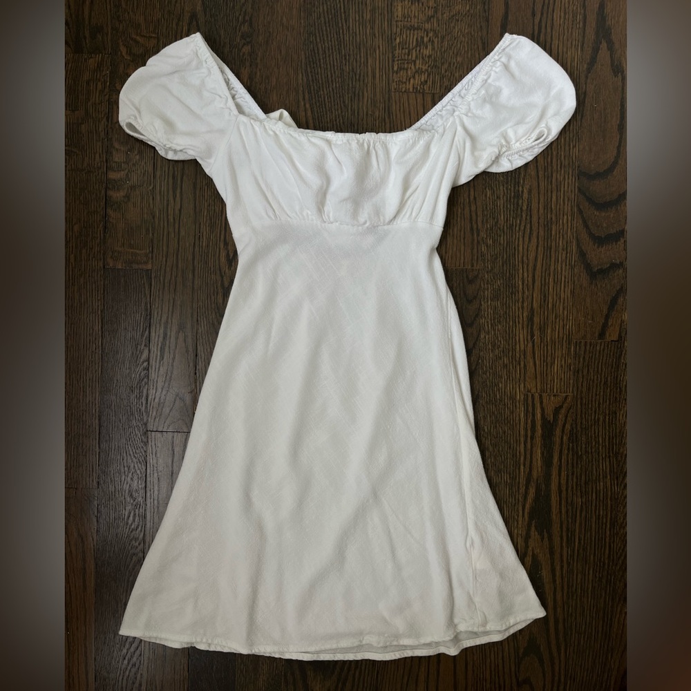 Altar’d State - Simple White Babydoll Bow dress - Size XS